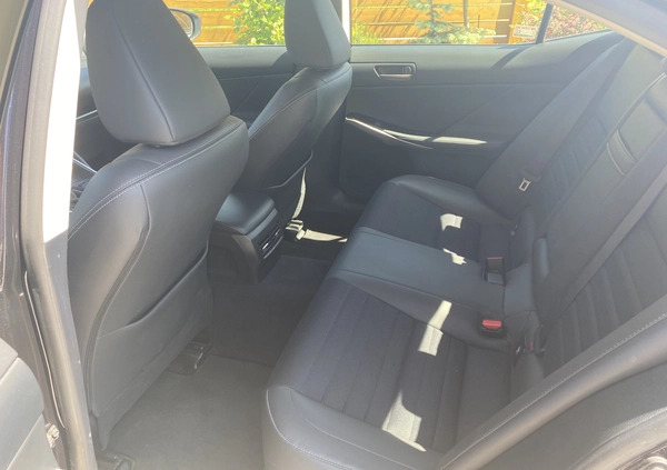 Lexus IS cena 114900 przebieg: 86500, rok produkcji 2018 z Warszawa małe 92
